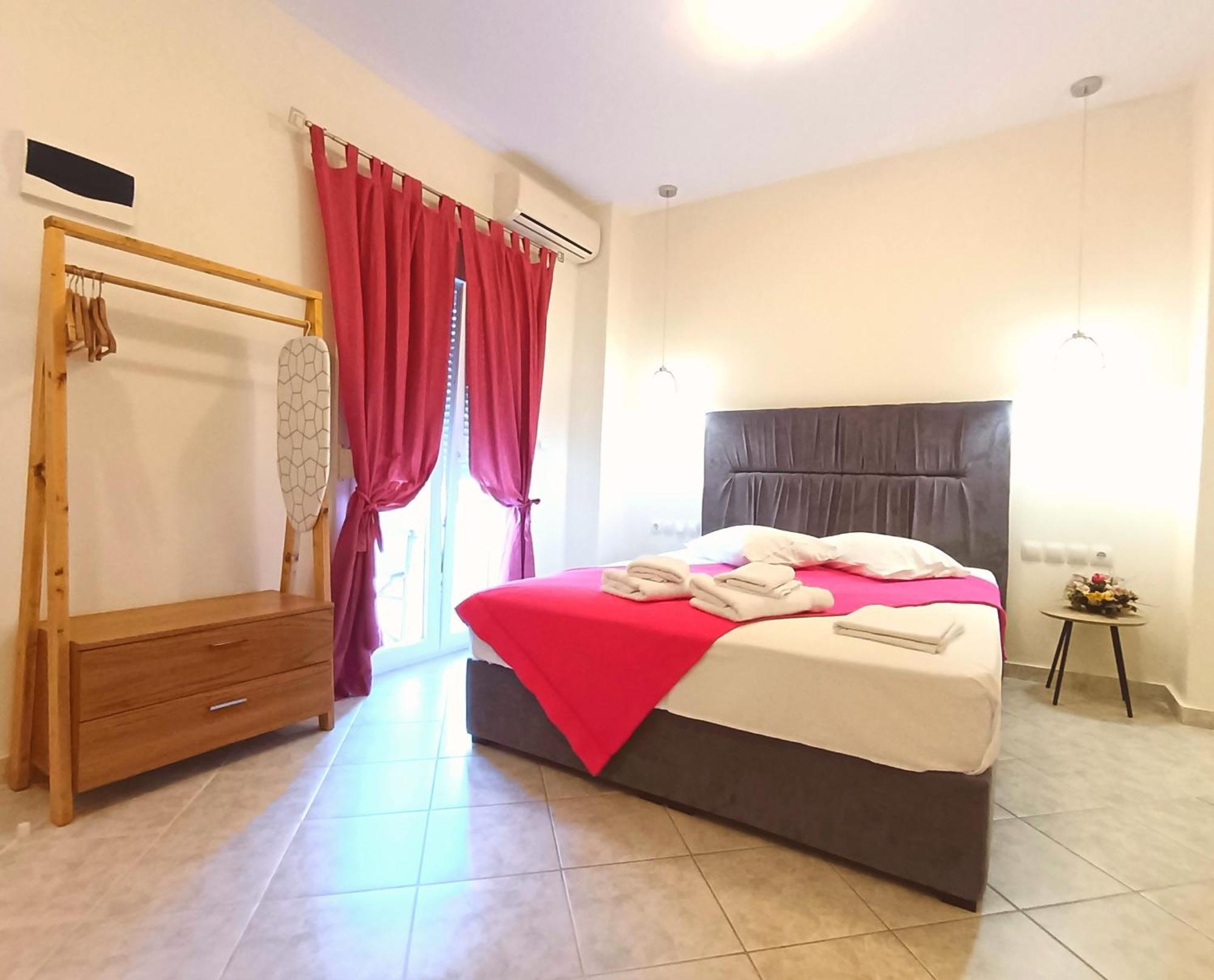 Giorgos Apartments. Skála Foúrkas Екстериор снимка