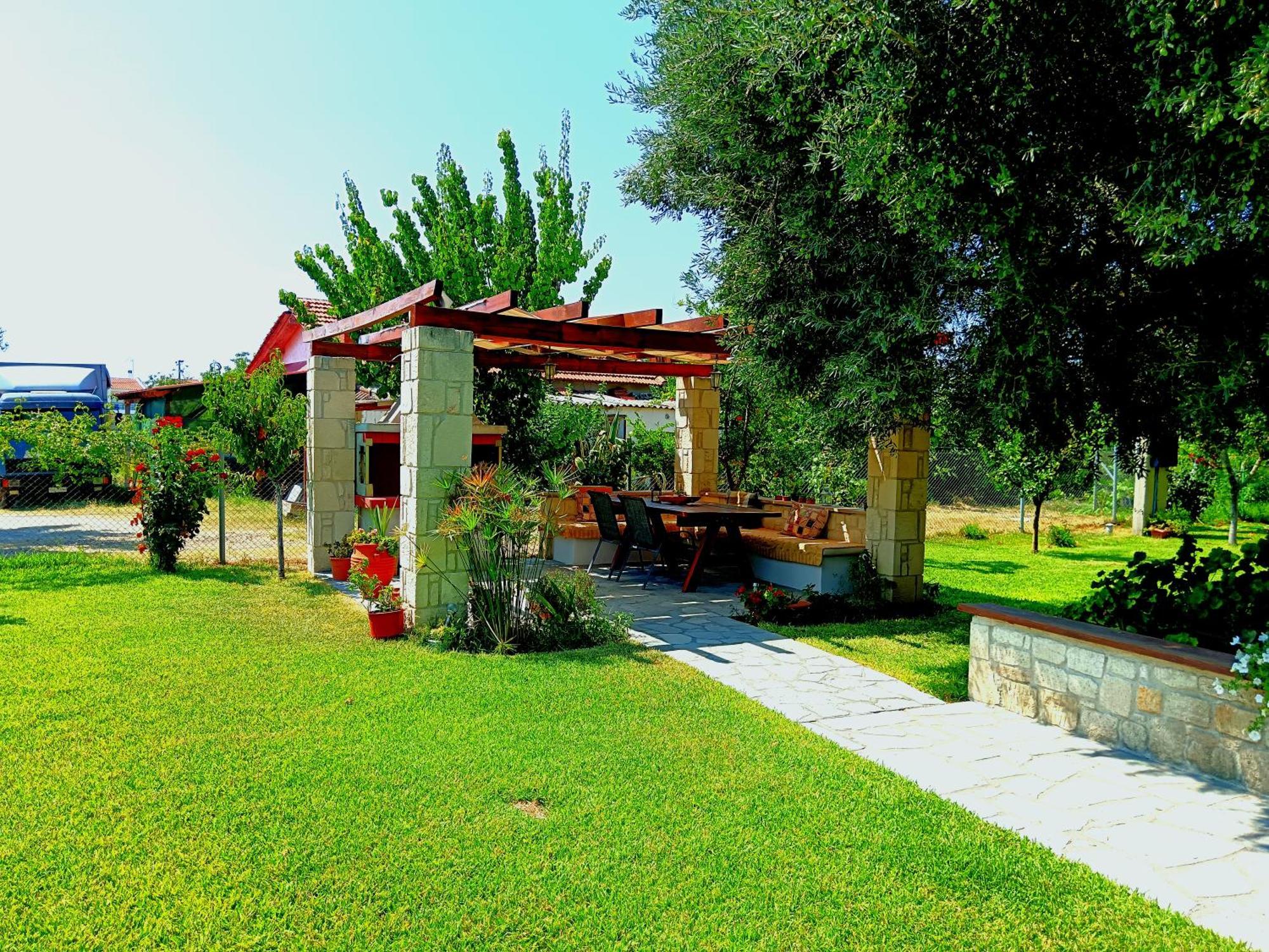 Giorgos Apartments. Skála Foúrkas Екстериор снимка