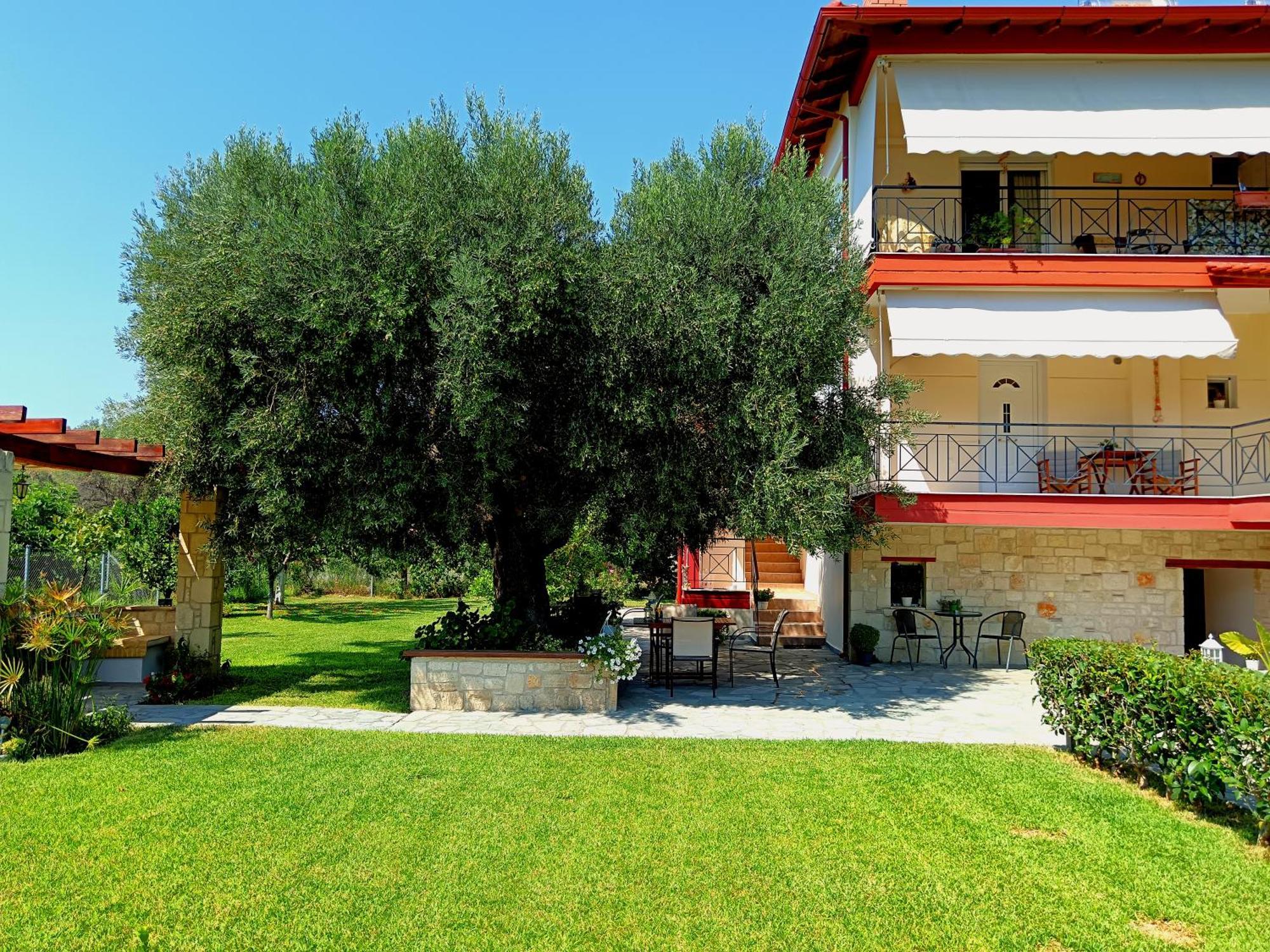 Giorgos Apartments. Skála Foúrkas Екстериор снимка