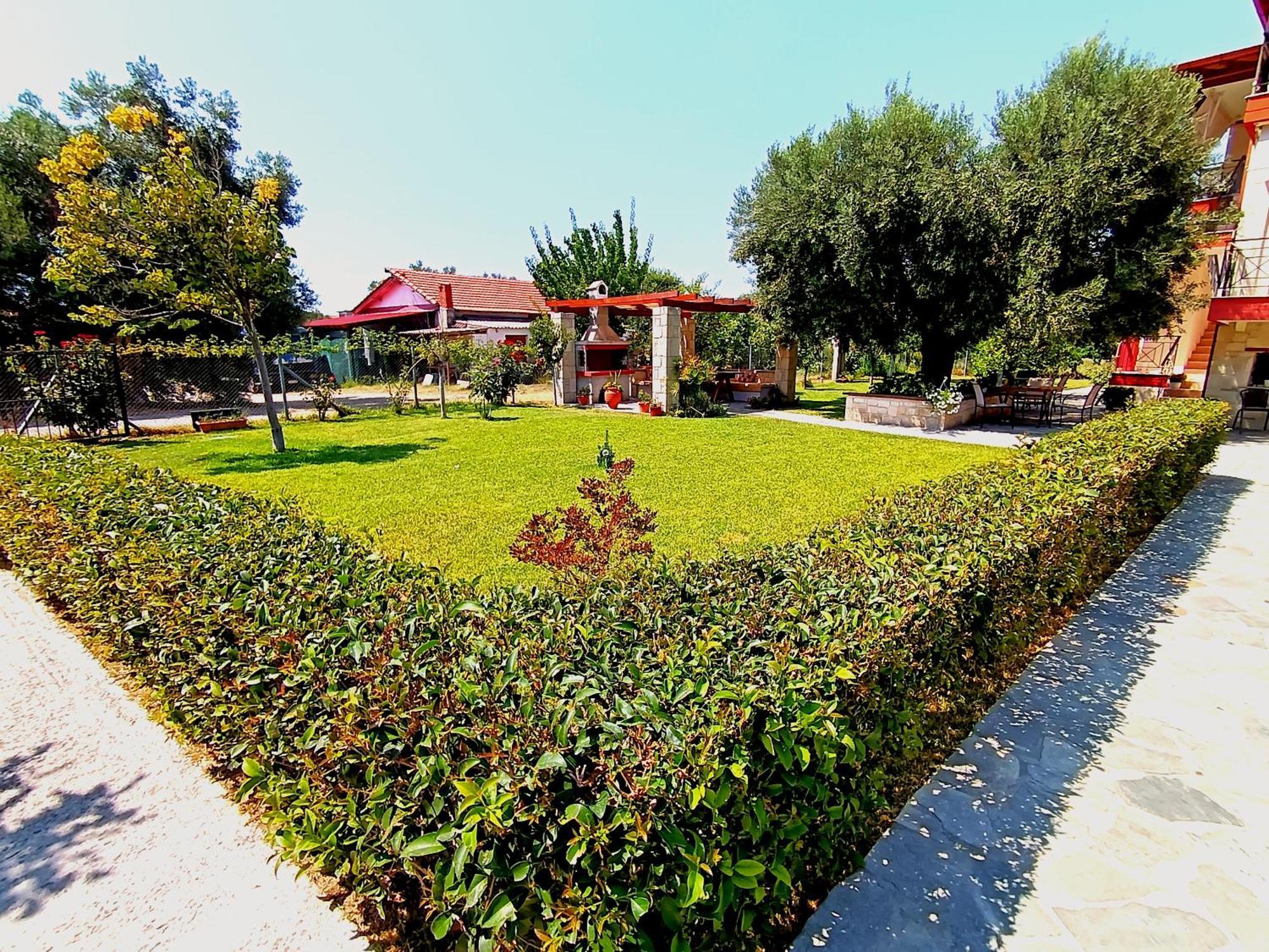 Giorgos Apartments. Skála Foúrkas Екстериор снимка