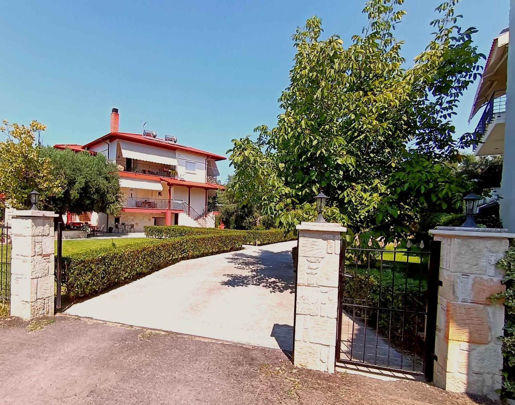 Giorgos Apartments. Skála Foúrkas Екстериор снимка